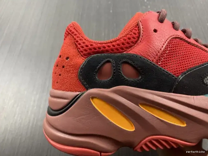 Red Boost Yeezy HQ6979 Adidas Hi-Res 700 0518